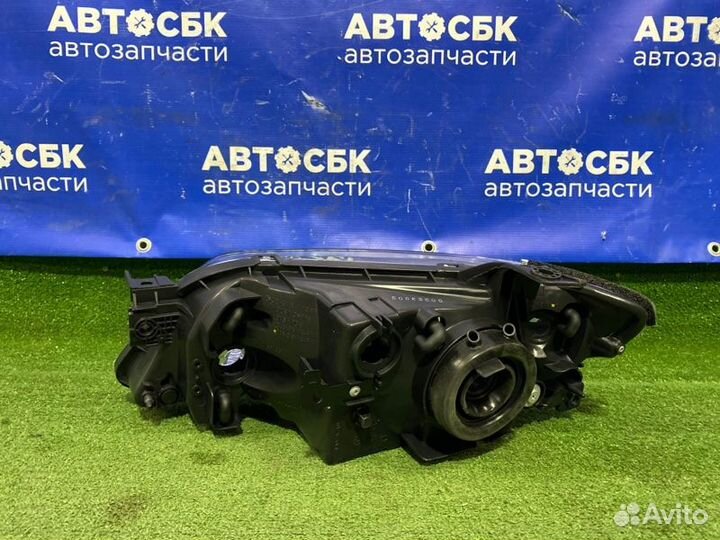 Фара передняя правая Mazda Familia BJ3P ZL