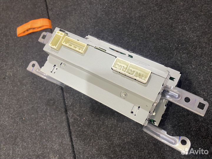 Штатное магнитола toyota auris