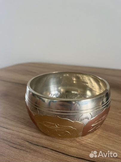 Поющая чаша