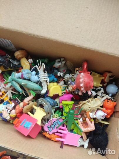 Детские мелкие игрушки из киндеров