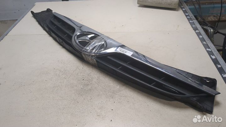 Решетка радиатора Hyundai i20, 2010