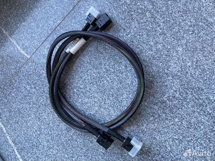 Кабель SAS SFF-8643 на SFF-8643 100см