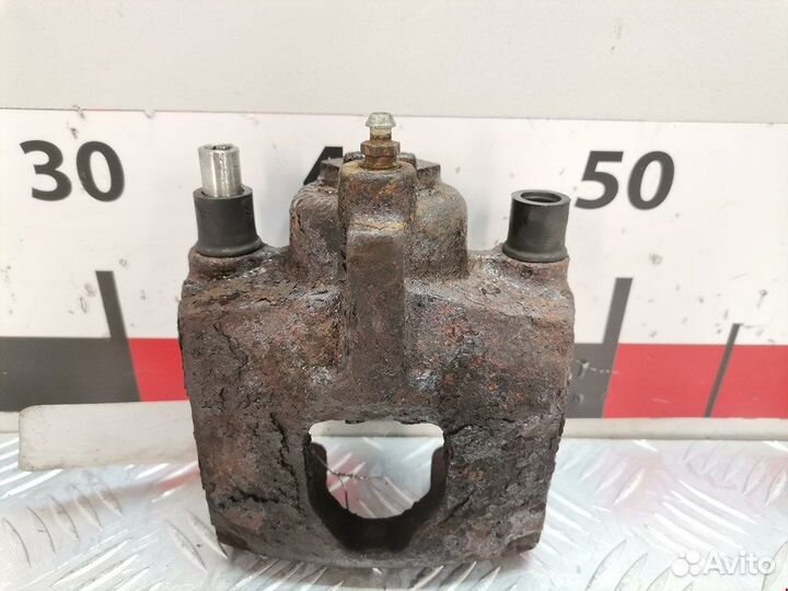 Суппорт задний правый для Chrysler Voyager 3