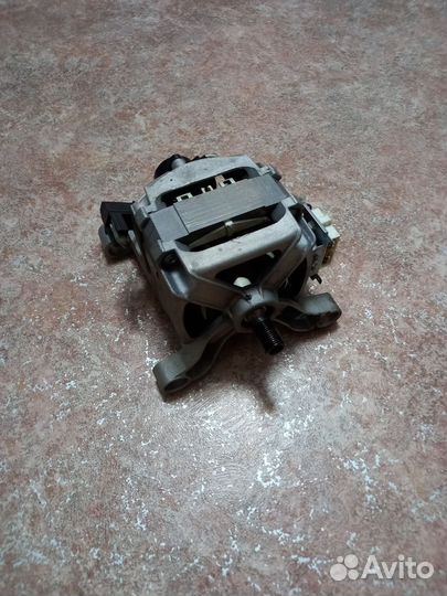 Двигатель от стиральной машины indesit