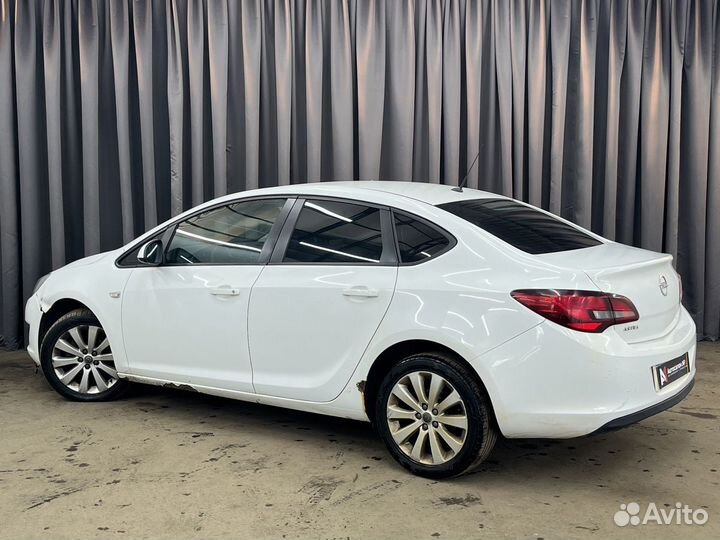 Opel Astra 1.6 МТ, 2013, 198 000 км