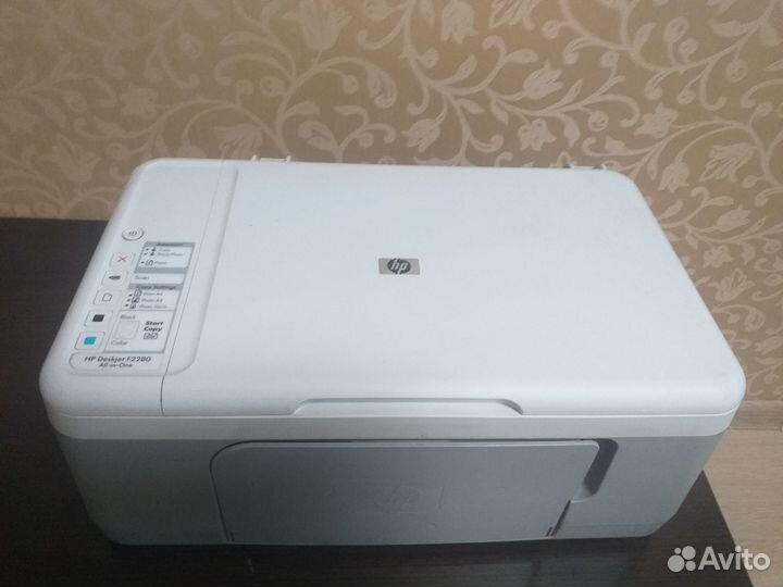 Принтер HP Deskjet F2280 струйный цветной