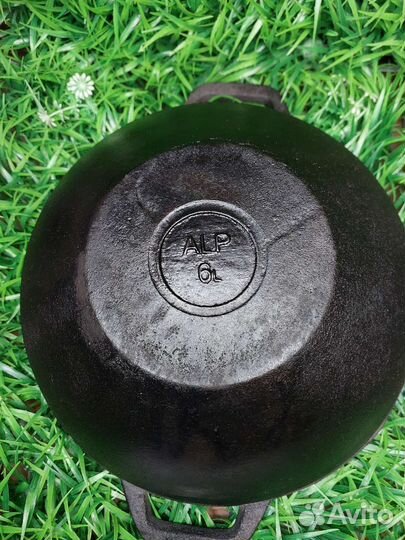 Кастрюля чугунная с крышкой сковородой 6 лит