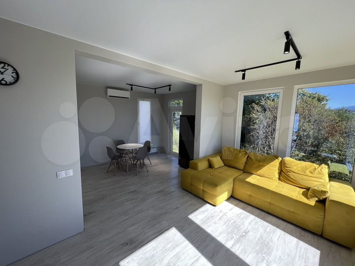 Дом 131 м² на участке 4,5 сот.