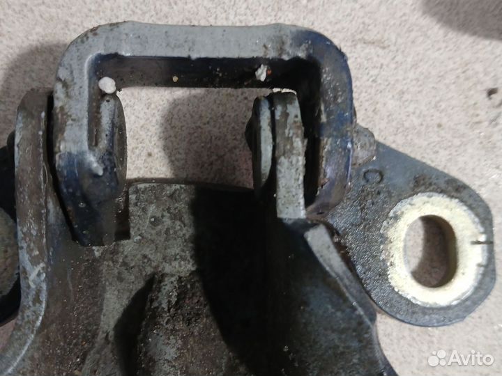 Петли двери хонда концерто 93г