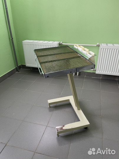 Столик
