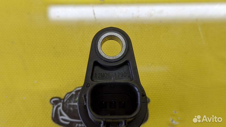 Датчик положения распредвала Toyota Sequia