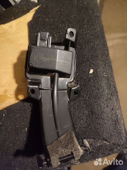 Поворотник в левое зеркало хонда цивик 10 Х