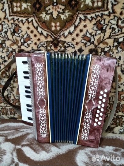 Продам аккордеон