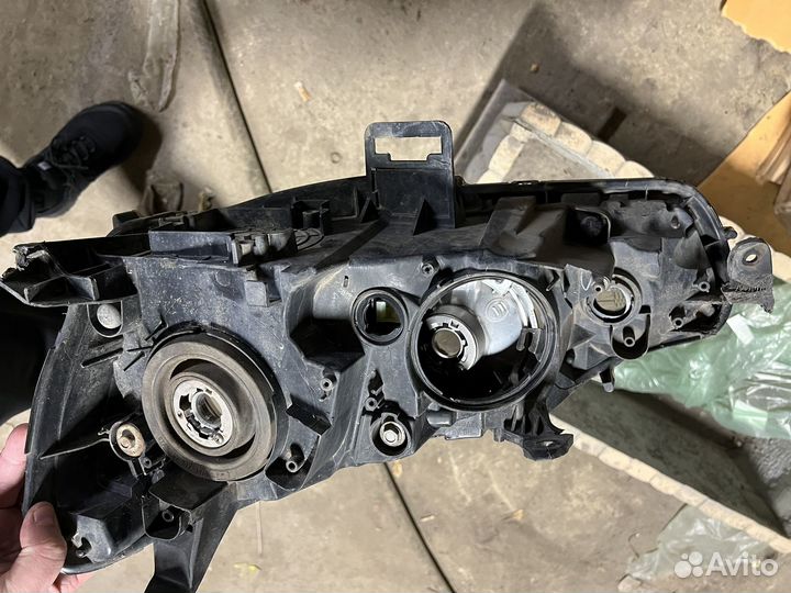 Фара на mitsubishi lancer 10