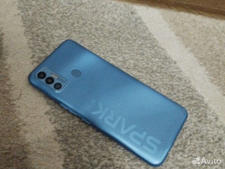 Телефон techno spark 7