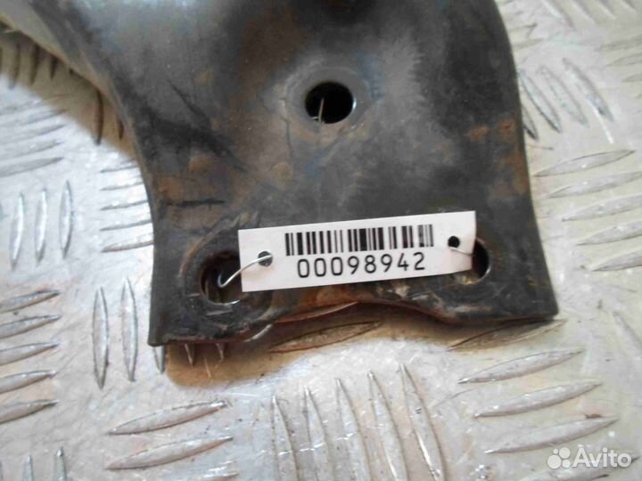 Рычаг передний правый нижний Toyota Venza GV10