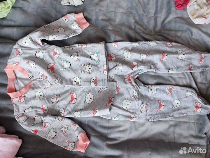 Вещи пакетом на девочку с рождения до полутора лет