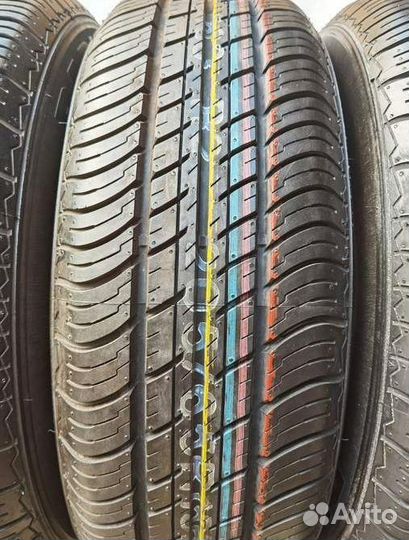 Hankook Radial H406 215/60 R16 95T