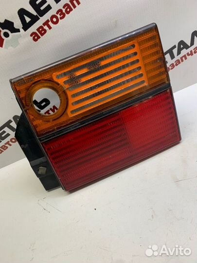 Фонарь правый Volkswagen Vento седан 1.8 AAM 1992