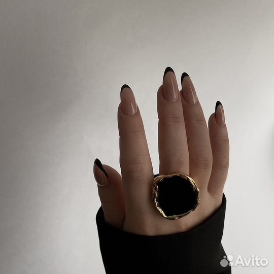 Мастер маникюра