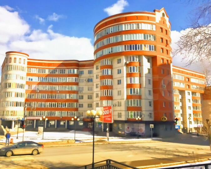 2-к. квартира, 74 м², 4/10 эт.