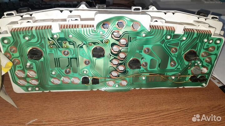 Панель приборов Mitsubishi Pajero, Montero Sport