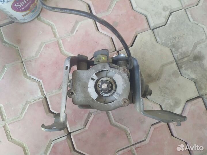 Механизм мотор доводчик багажника Mazda CX9 07-15