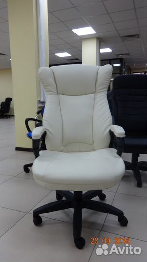 Кресло для руководителя Адмирал черное (иск/кожа)