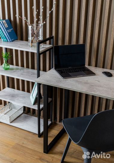 Компьютерный стол в стиле лофт