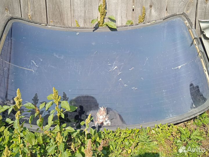 Заднее стекло camry 30