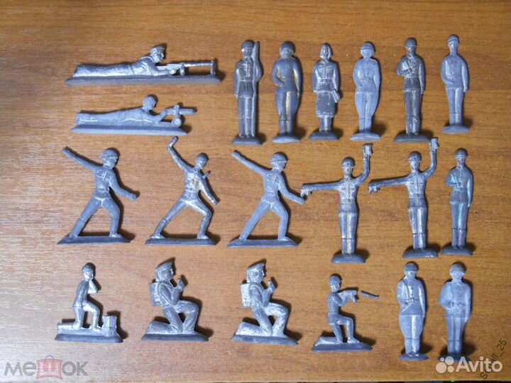 Солдаты Матросы Пехотинцы Техника Олово много