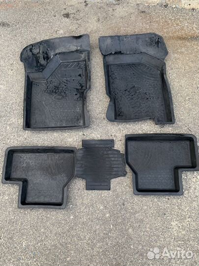 Коврики в авто