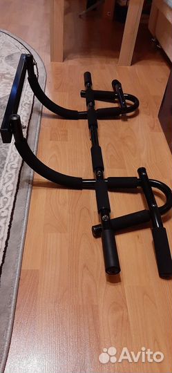 Турник в дверной проём 