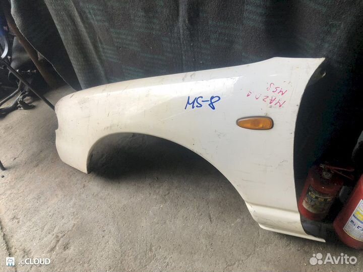 Крыло на mazda MS-8 mbep