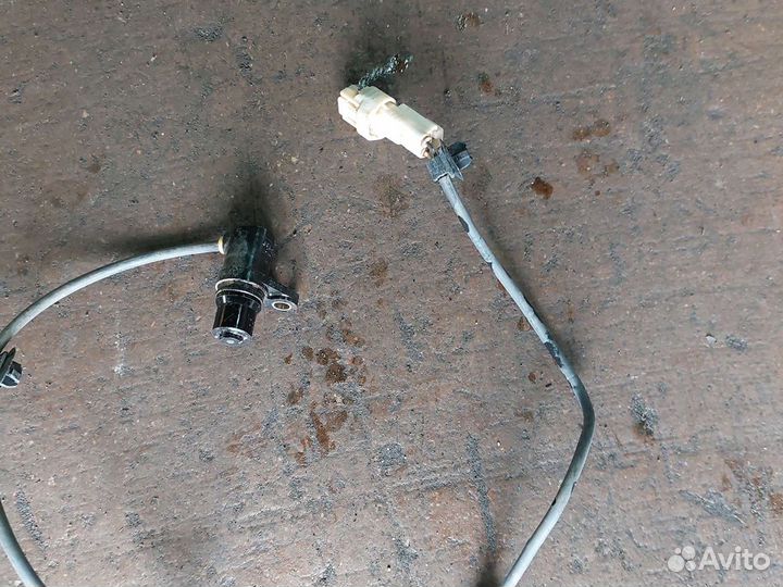 Датчик абс Тойота Хайлюкс 7 2014