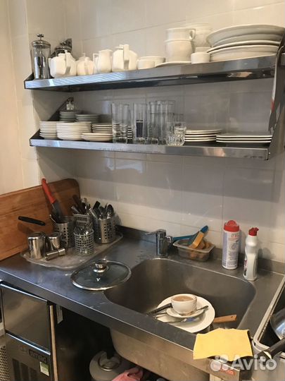 Оборудование для кафе (вытяжки, полки, мойки и пр)