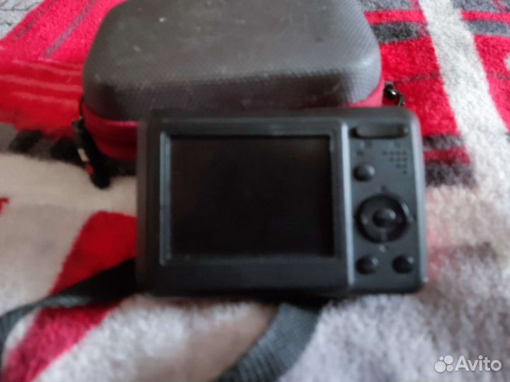 Компактный фотоаппарат