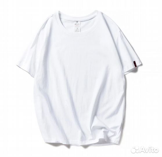 Белая футболка