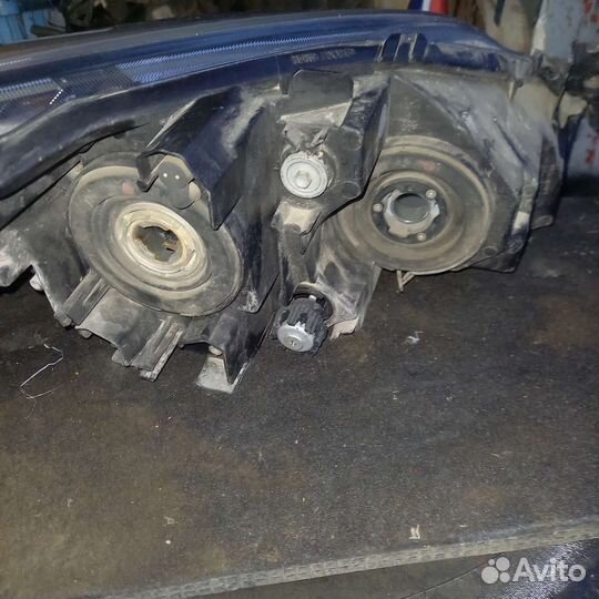 Фара левая mazda 3 bl