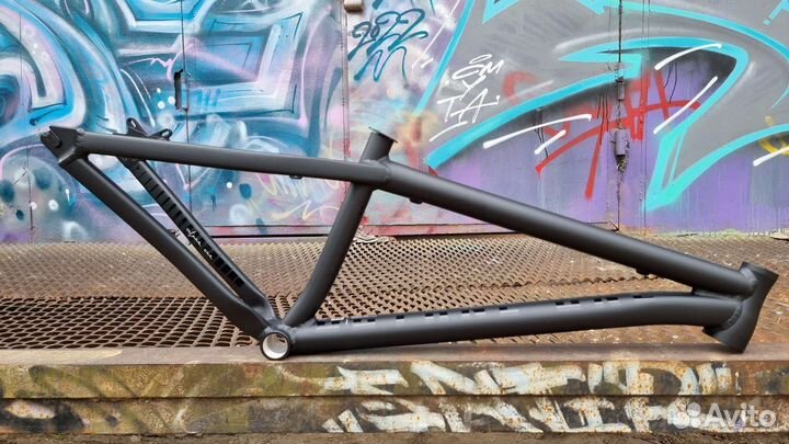 Рама Octane One, Zircus