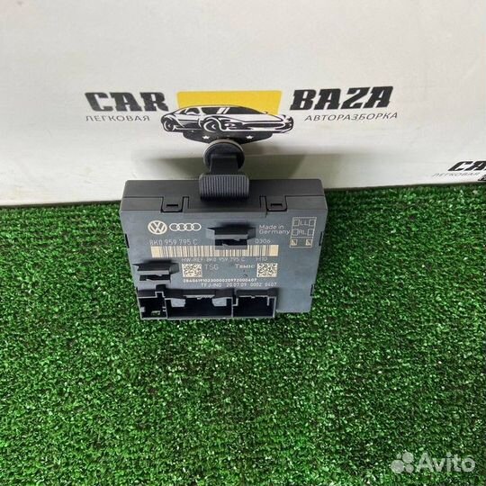 Блок комфорта задний правый Audi A4