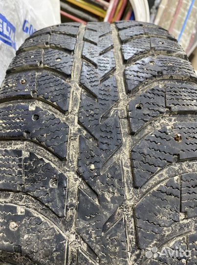Bridgestone Ice Cruiser 5000 275/65 R17