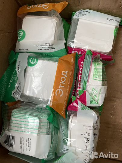 Розетки и выключатели