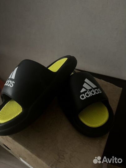 Сланцы adidas