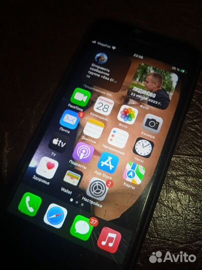 iPhone 8, 64 ГБ