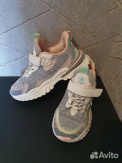 Кроссовки для девочки 33 размер