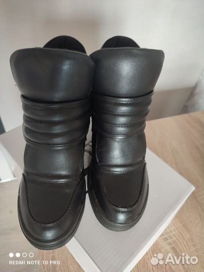 Ботинки осенние