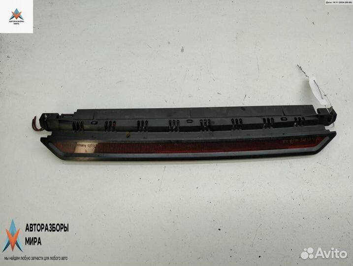 Стоп-сигнал Volkswagen Passat B5 1998 3B9945097A