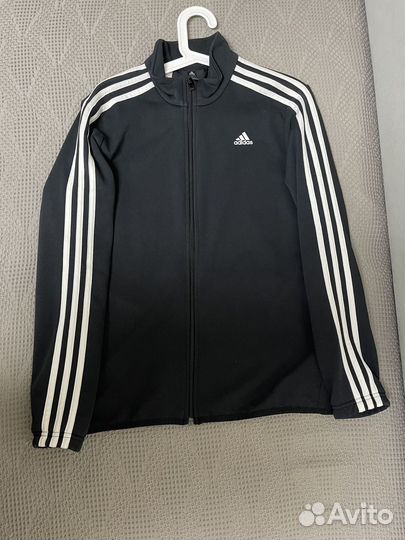 Спортивный костюм adidas для мальчика