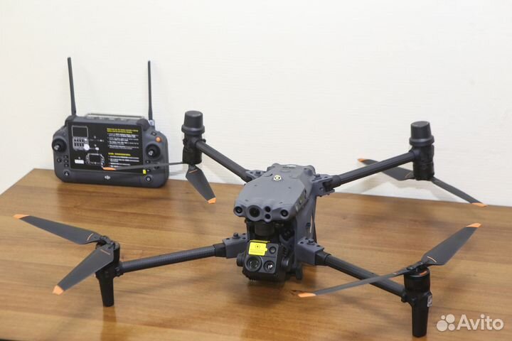 Квадрокоптер с тепловизором DJI Matrice 30T